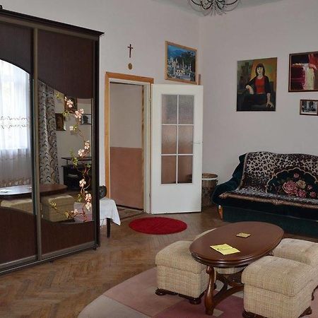 Mieszkanie Na Szpitalnej Liov Exterior foto